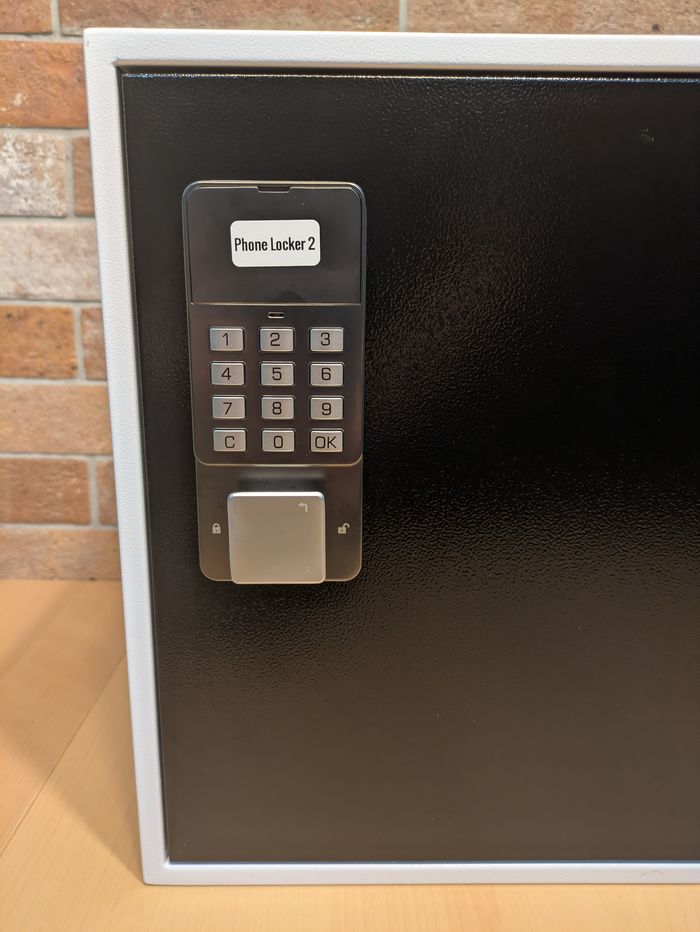 OTP keypad on the Avelogic Phone Locker door